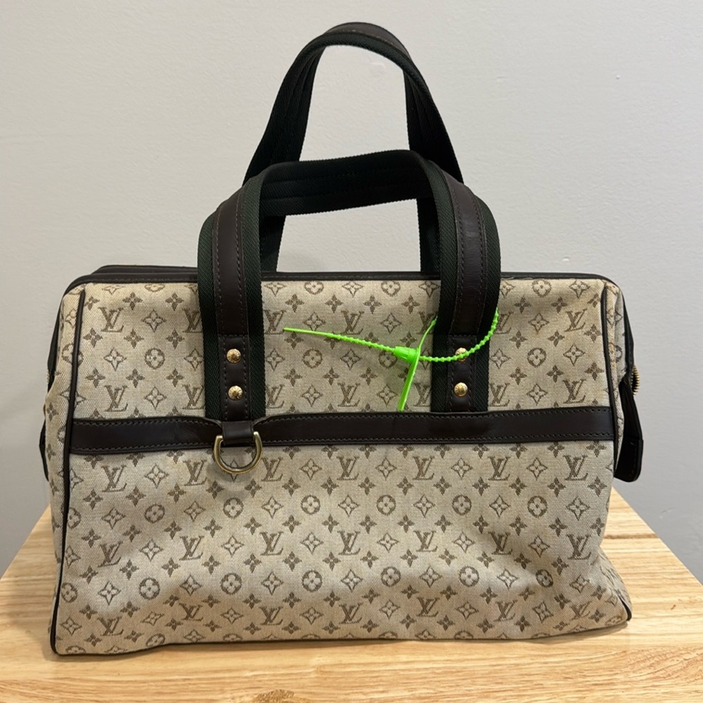 Louis Vuitton Mini Lin Josephine GM with Crossbody Strap